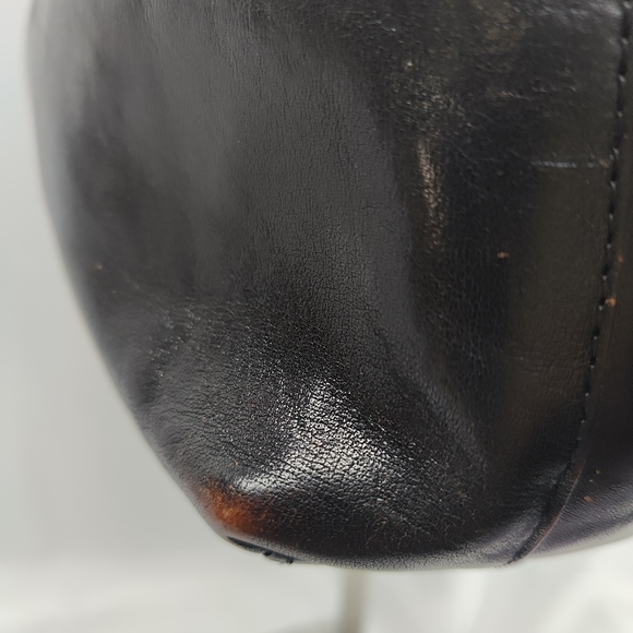 Vintage HOBO INT. Lola Tote Bag Black polished leather / brown wear highlights - Picture 4 of 10